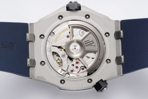 Audemars Piguet Royal Oak Offshore Diver</br> 42 mm, Blue </br> Ref. 15720ST.OO.A027CA.01 - Image 7