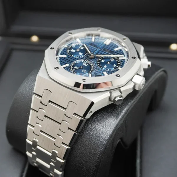 Audemars Piguet Royal Oak</br> 41 mm, Blue </br> Ref. 26240ST.OO.1320ST.05 - Image 3