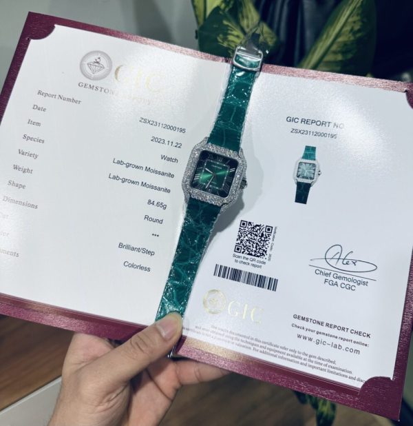 Cartier Santos With Green Moissanite Replica Watch 39.8mm